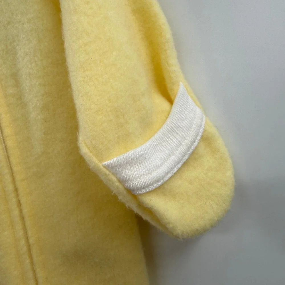 Baby vintage carters one piece sleeper mittens size 0-6 months bunnies yellow
